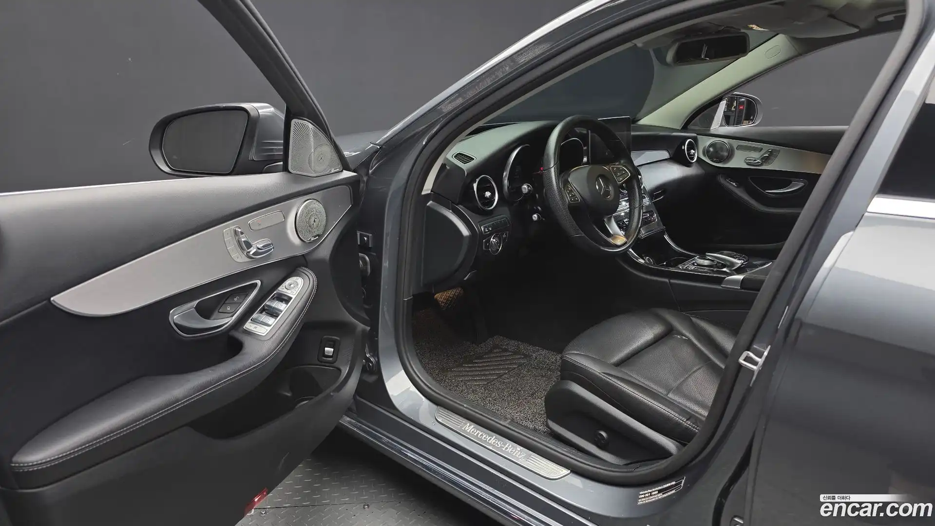 C-Class Mercedes-Benz 2017.7-INNER-010