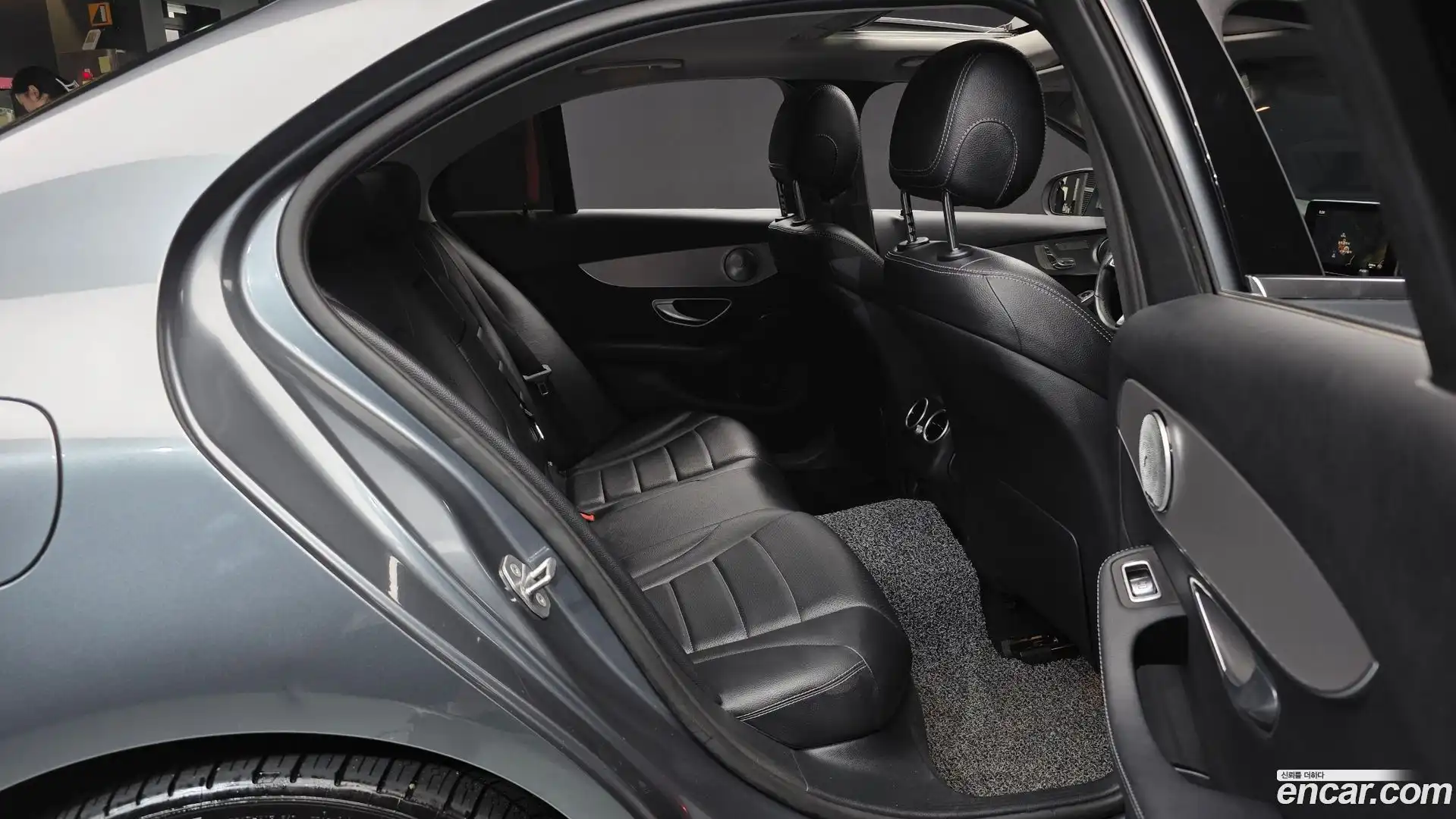 C-Class Mercedes-Benz 2017.7-OPTION-015