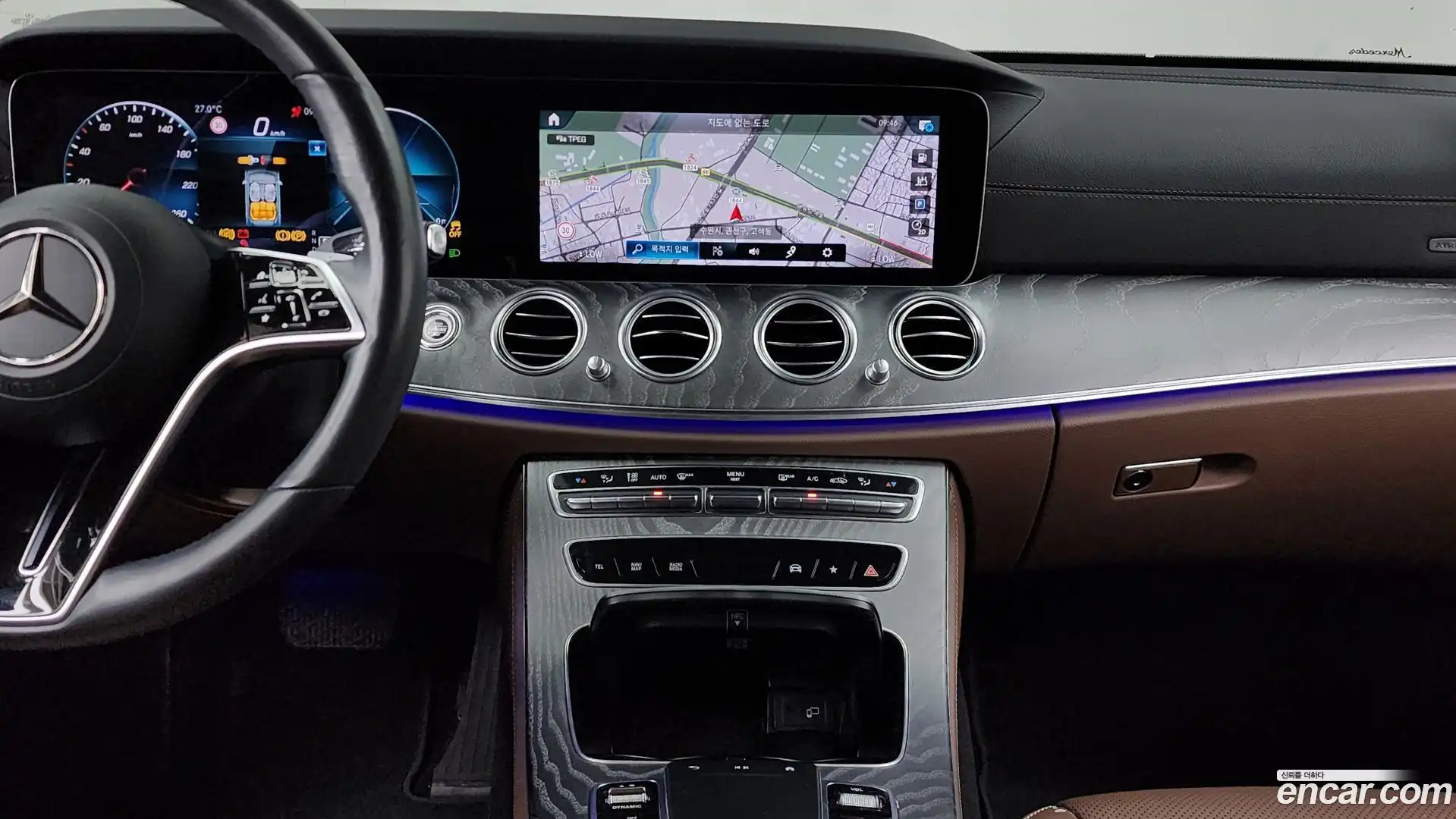 E-Class Mercedes-Benz 2022.6-OPTION-018
