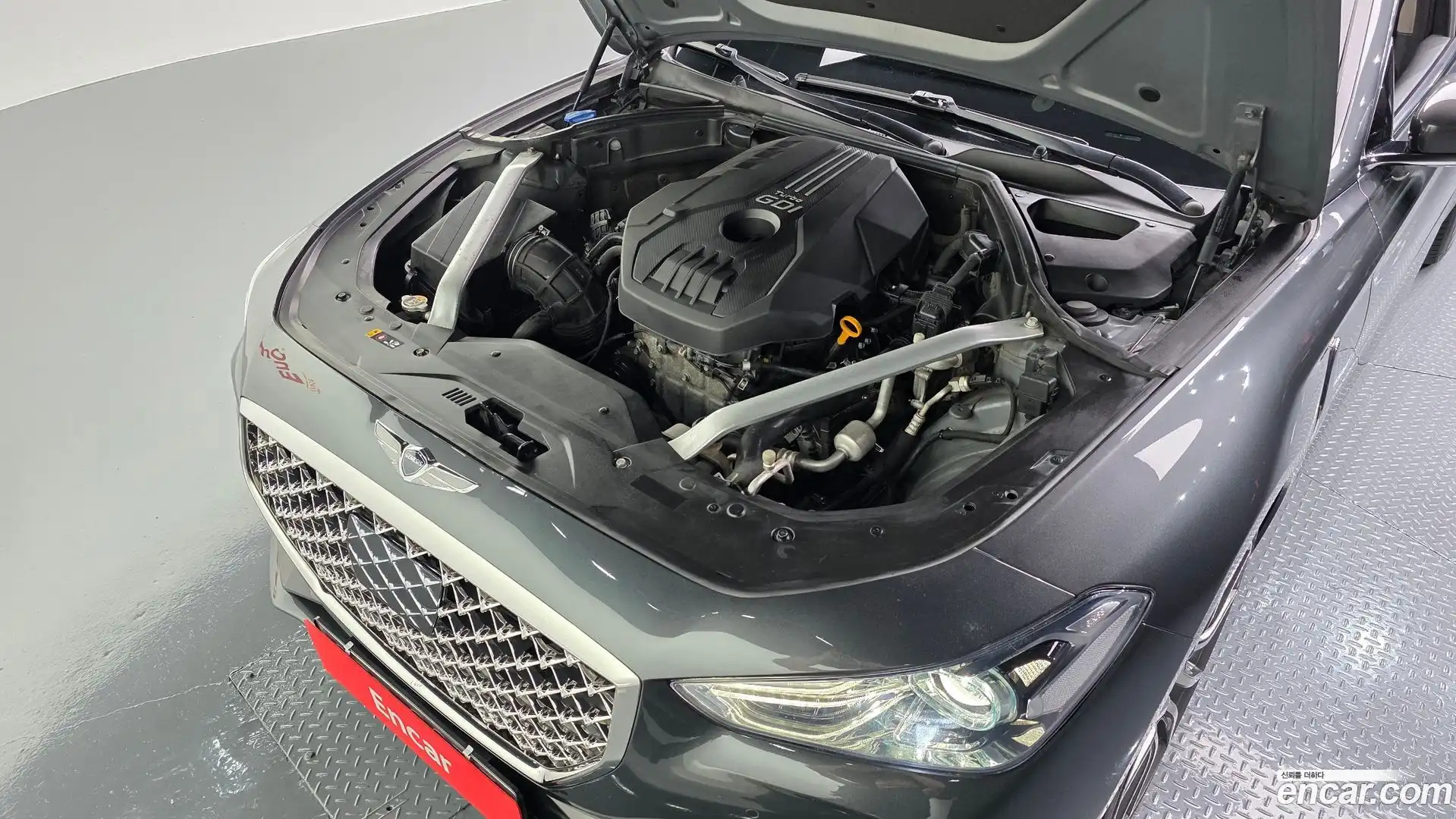 G70 Genesis 2018.0-OUTER-006