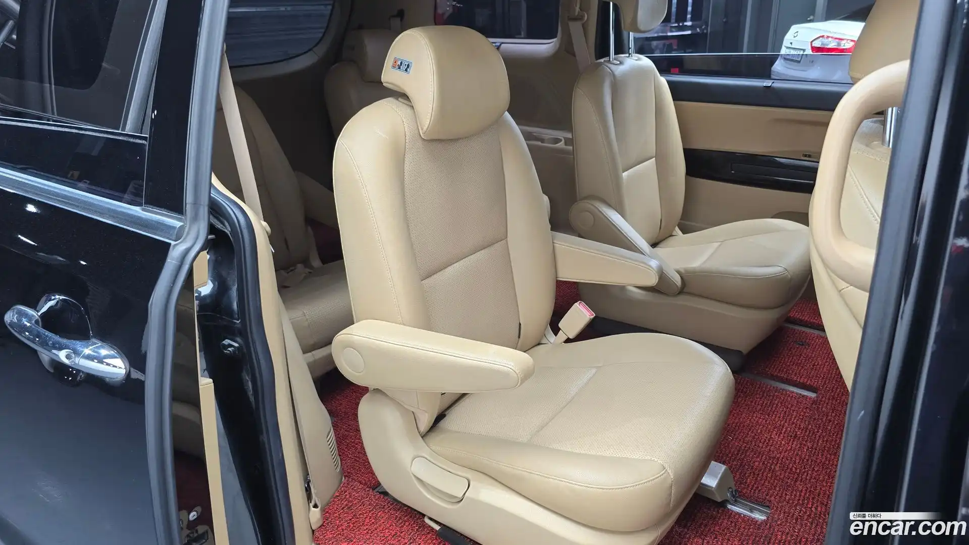 Canival Kia 2019.6-OPTION-016
