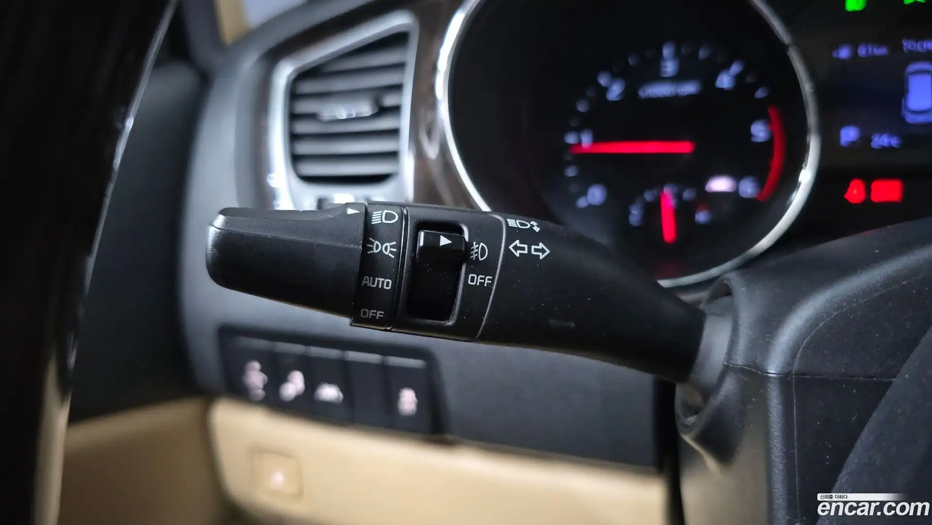 Canival Kia 2019.6-OPTION-020