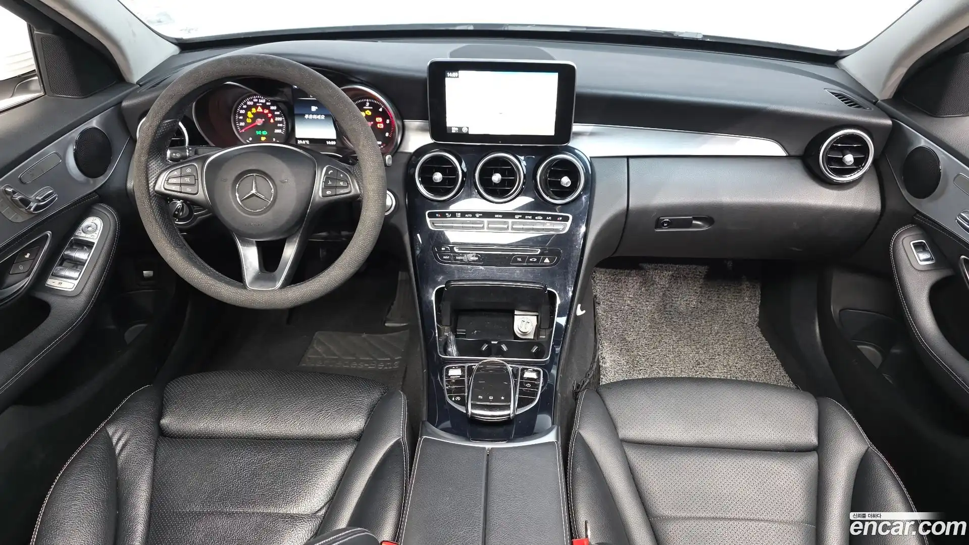 C-Class Mercedes-Benz 2015.9-INNER-007