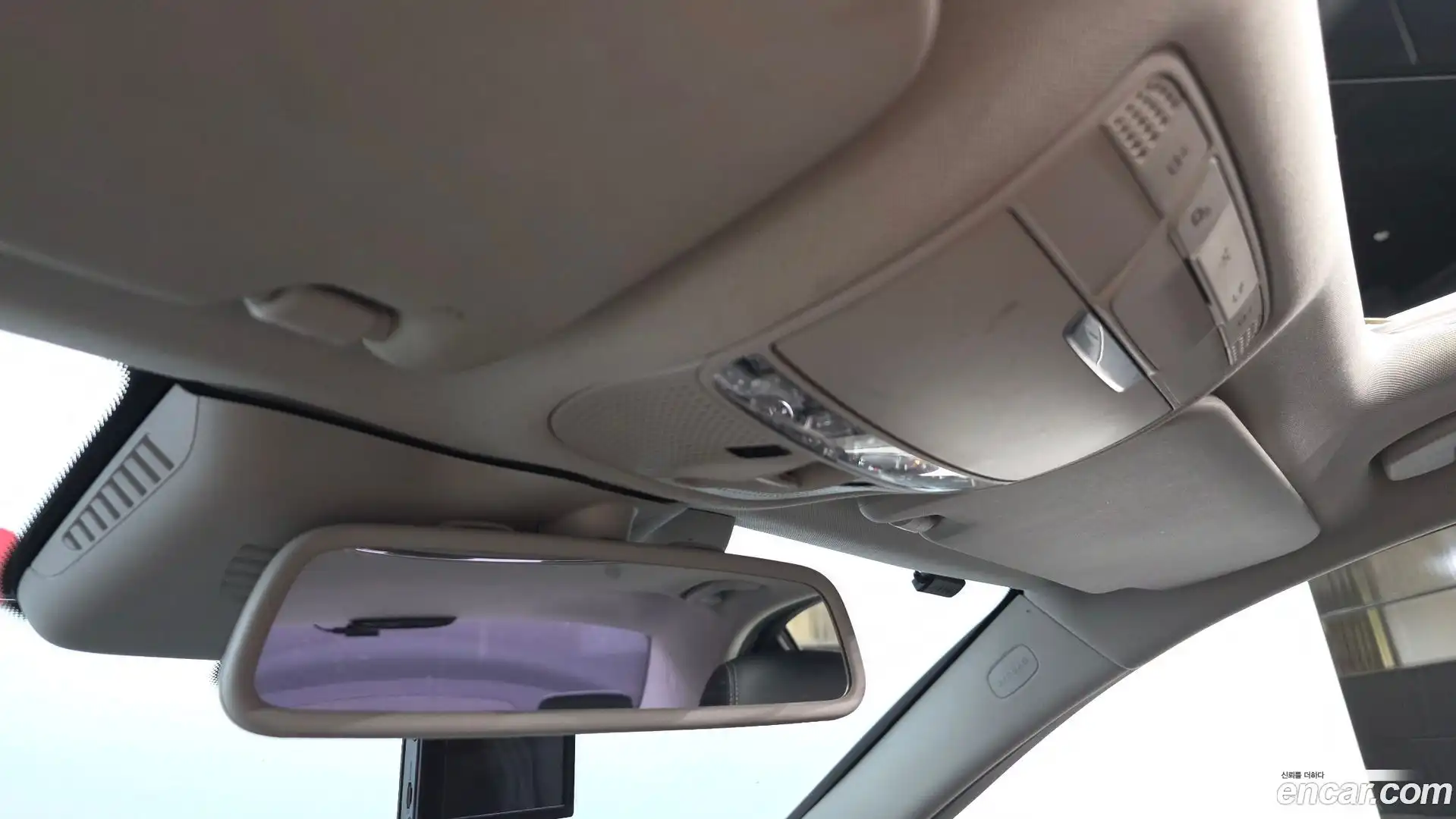 C-Class Mercedes-Benz 2015.9-OPTION-020