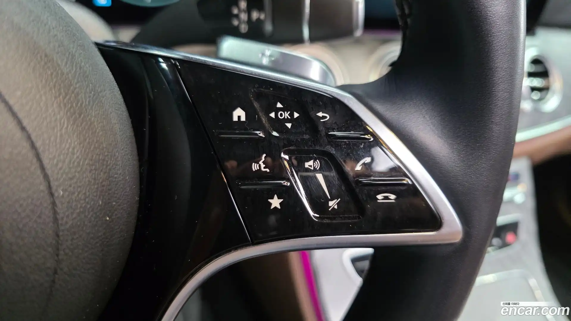 E-Class Mercedes-Benz 2022.3-OPTION-044