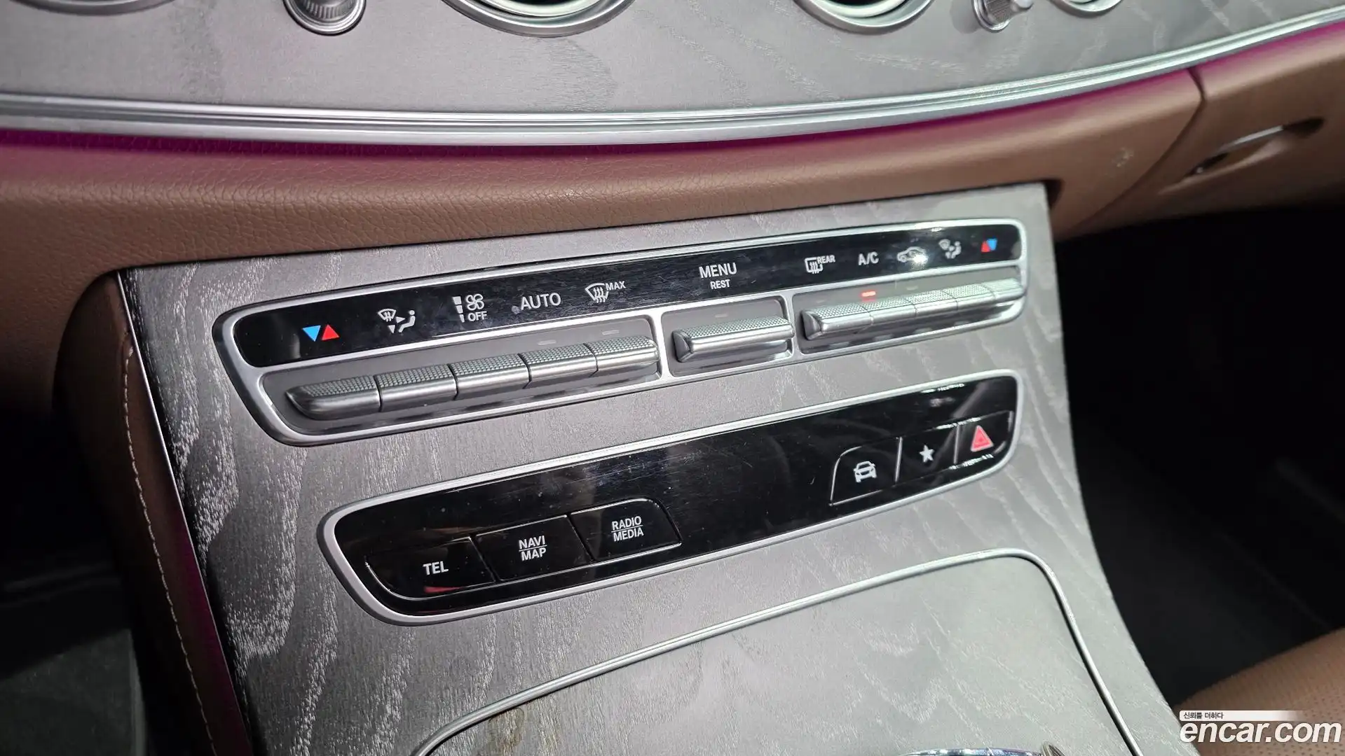 E-Class Mercedes-Benz 2022.3-OPTION-045