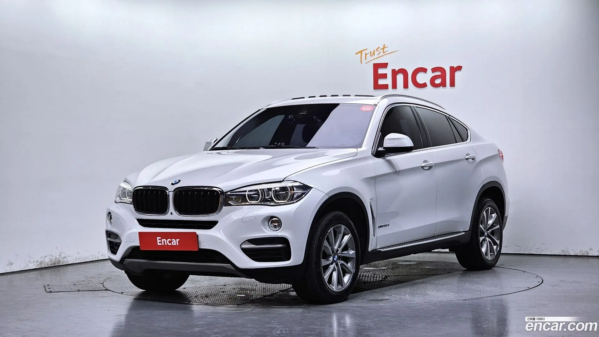 Main__Slider__Photo:X6 BMW 2016.4-0