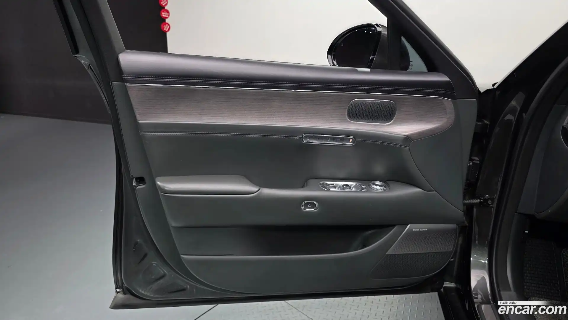 G90 Genesis 2022.6-INNER-034
