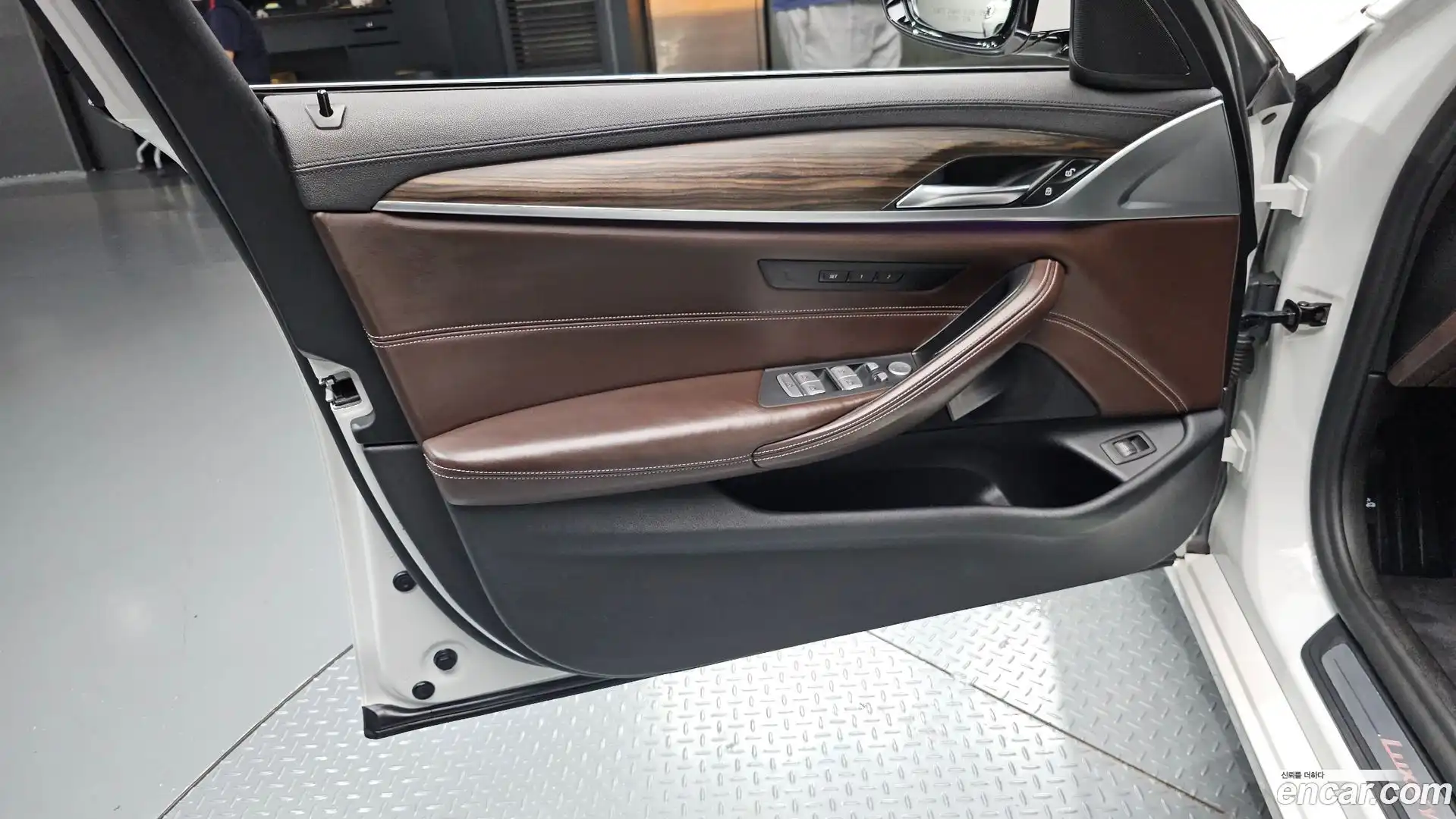 5-Series BMW 2019.6-INNER-034