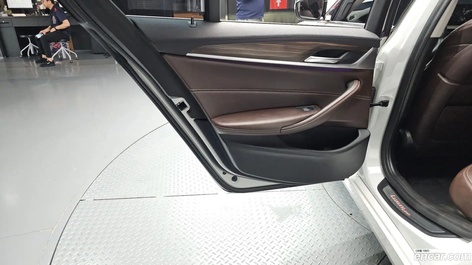 5-Series BMW 2019.6-INNER-035