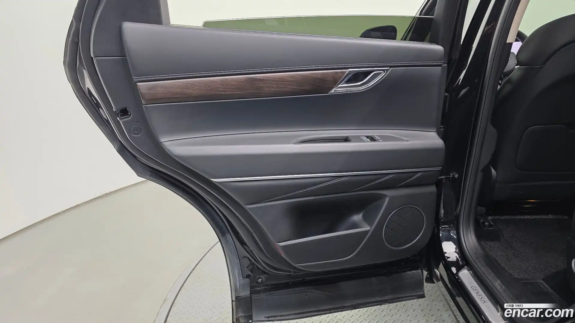 GV80 Genesis 2023.11-INNER-035