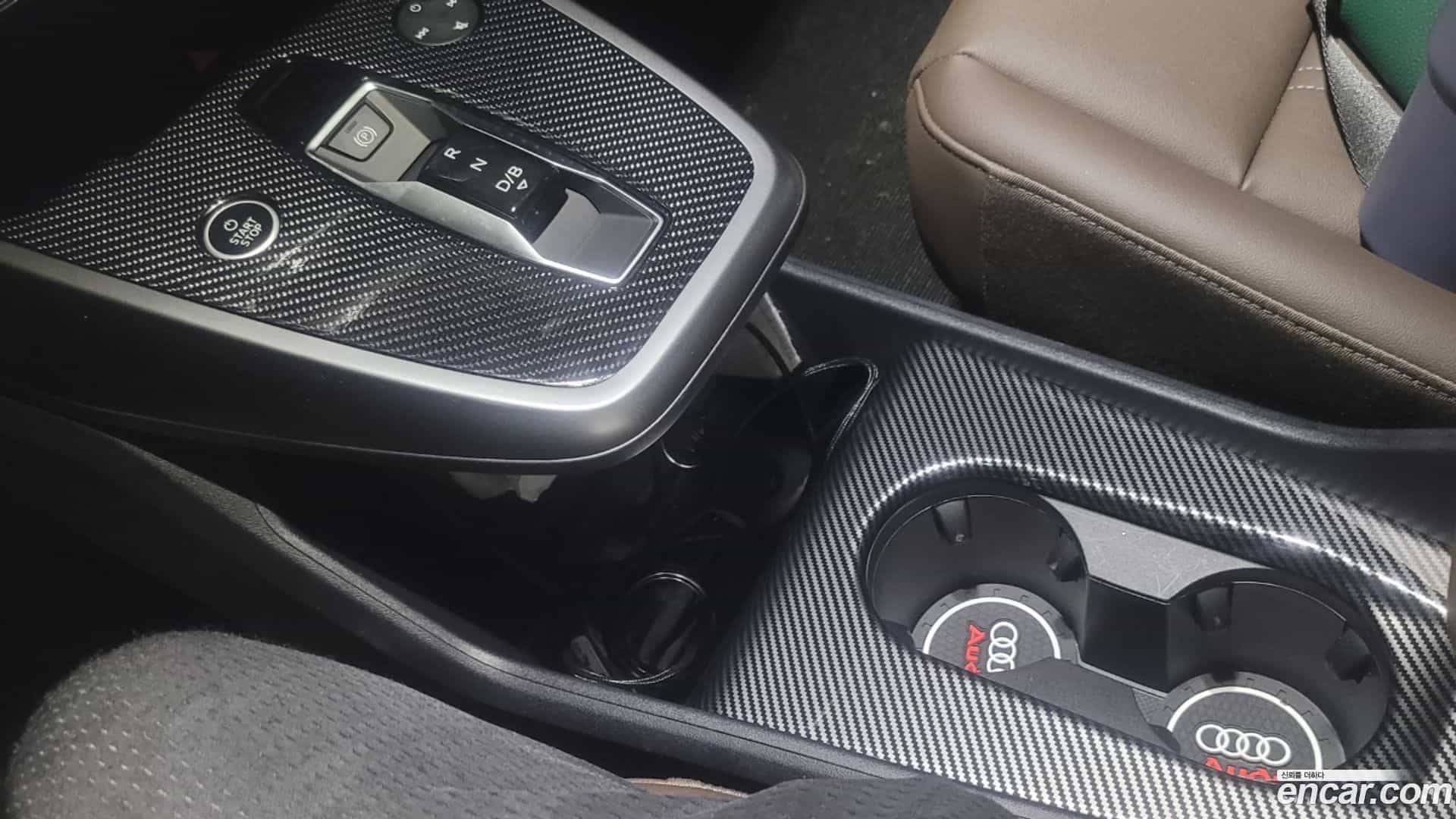 Q4 e-tron Audi 2025.7-OPTION-020