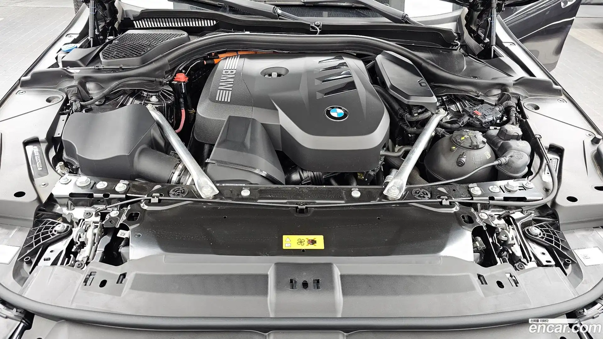 5-Series BMW 2025.0-OUTER-006