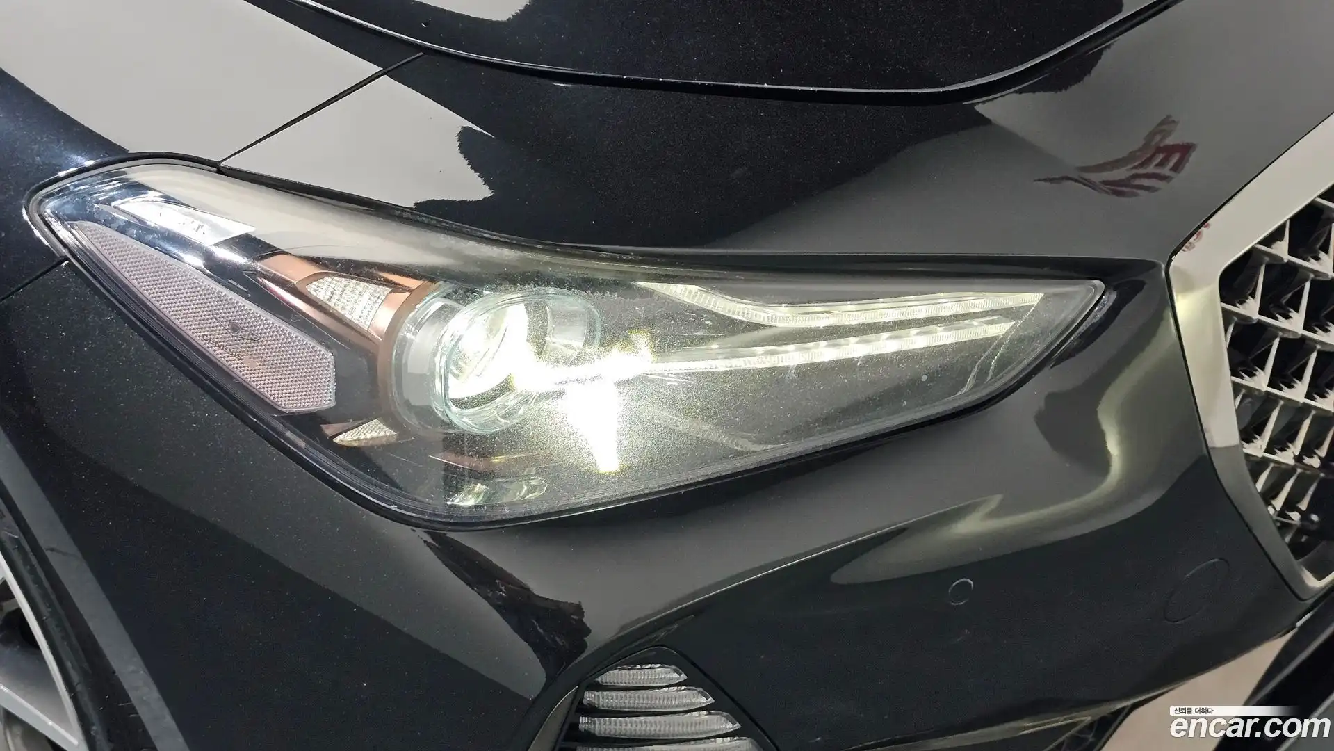 G70 Genesis 2018.1-OUTER-032