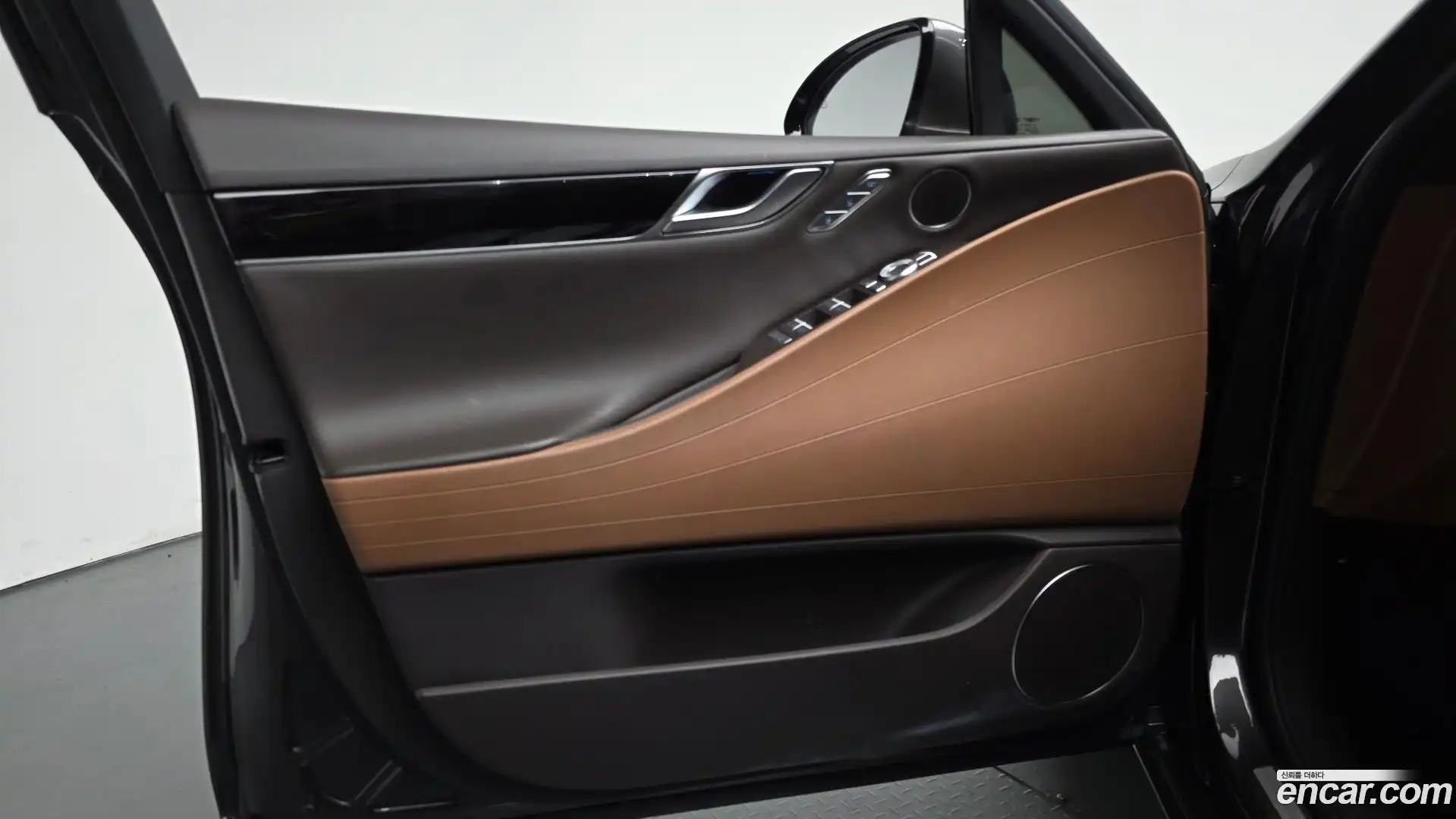 G80 Genesis 2022.4-INNER-034