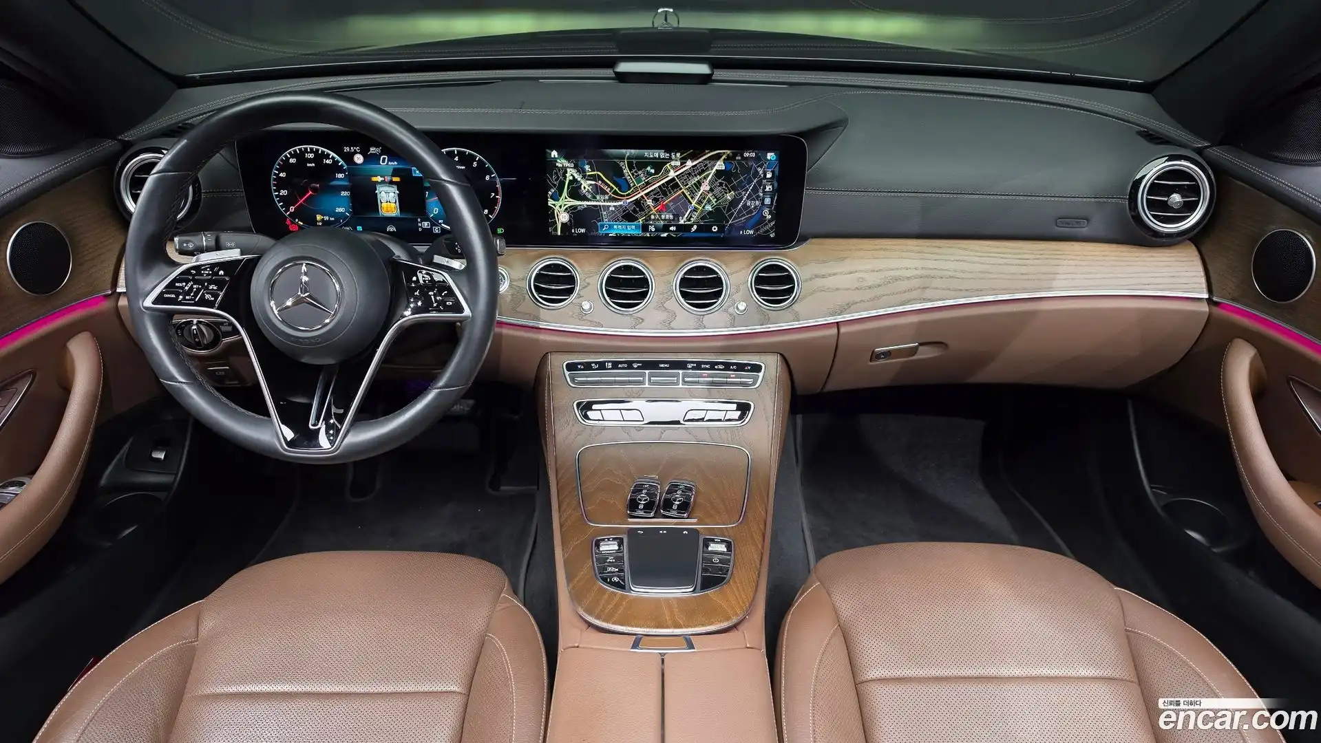 E-Class Mercedes-Benz 2021.2-INNER-007