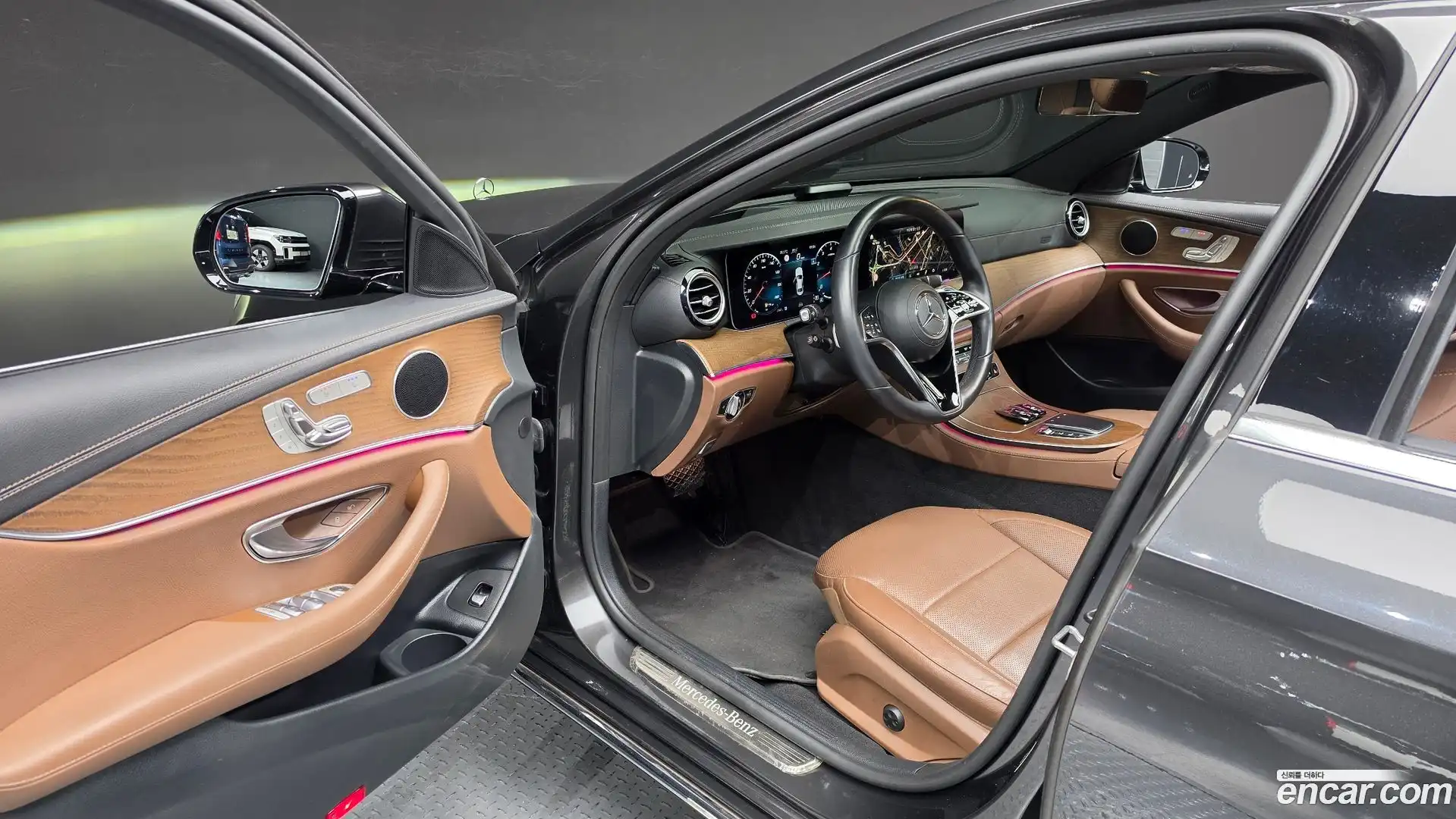 E-Class Mercedes-Benz 2021.2-INNER-010