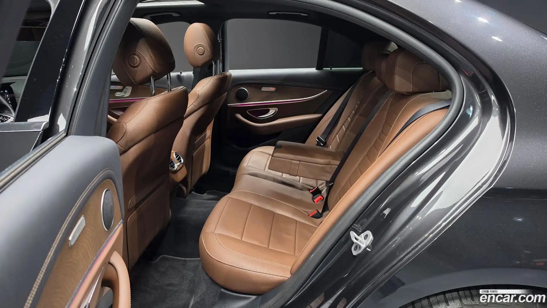 E-Class Mercedes-Benz 2021.2-OPTION-015