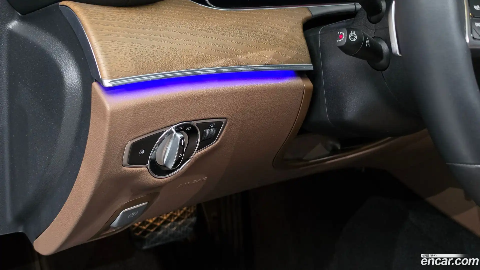 E-Class Mercedes-Benz 2021.2-OPTION-020