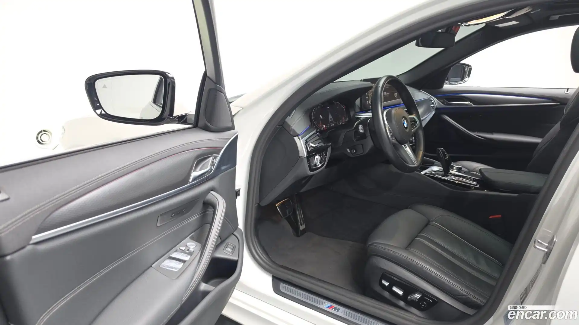 5-Series BMW 2022.10-INNER-010