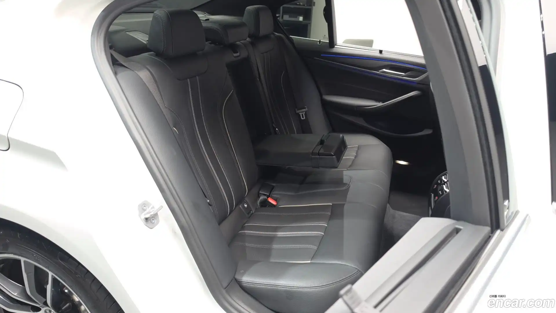 5-Series BMW 2022.10-OPTION-015