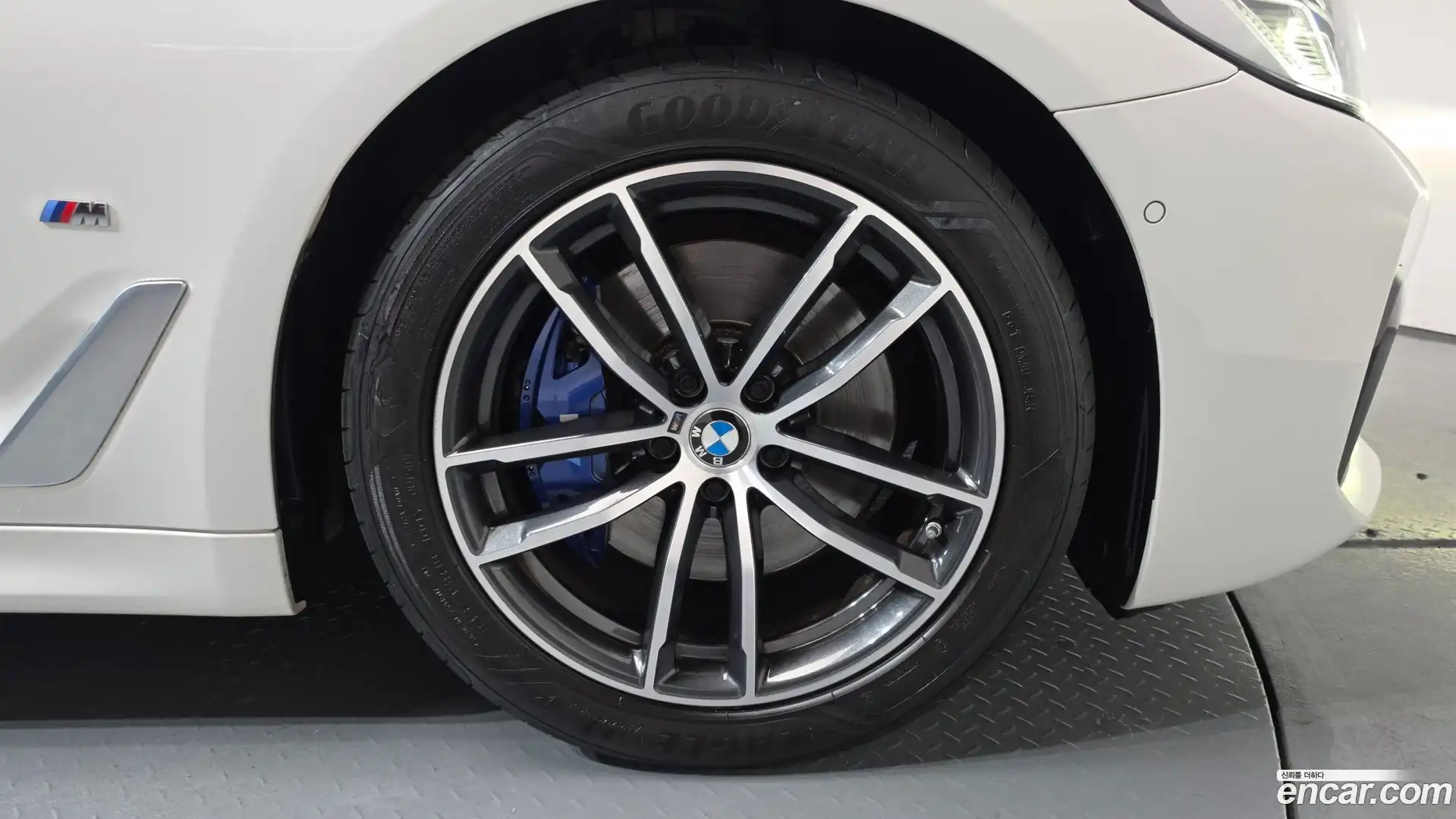 5-Series BMW 2022.10-OUTER-031