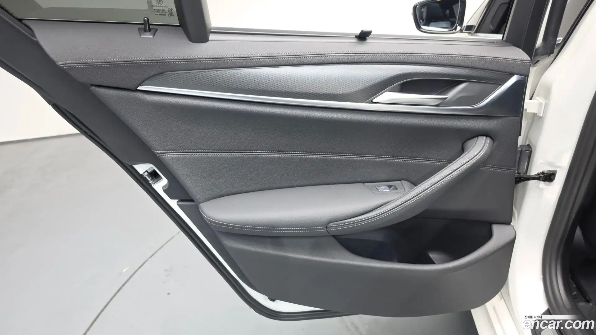 5-Series BMW 2022.10-INNER-035