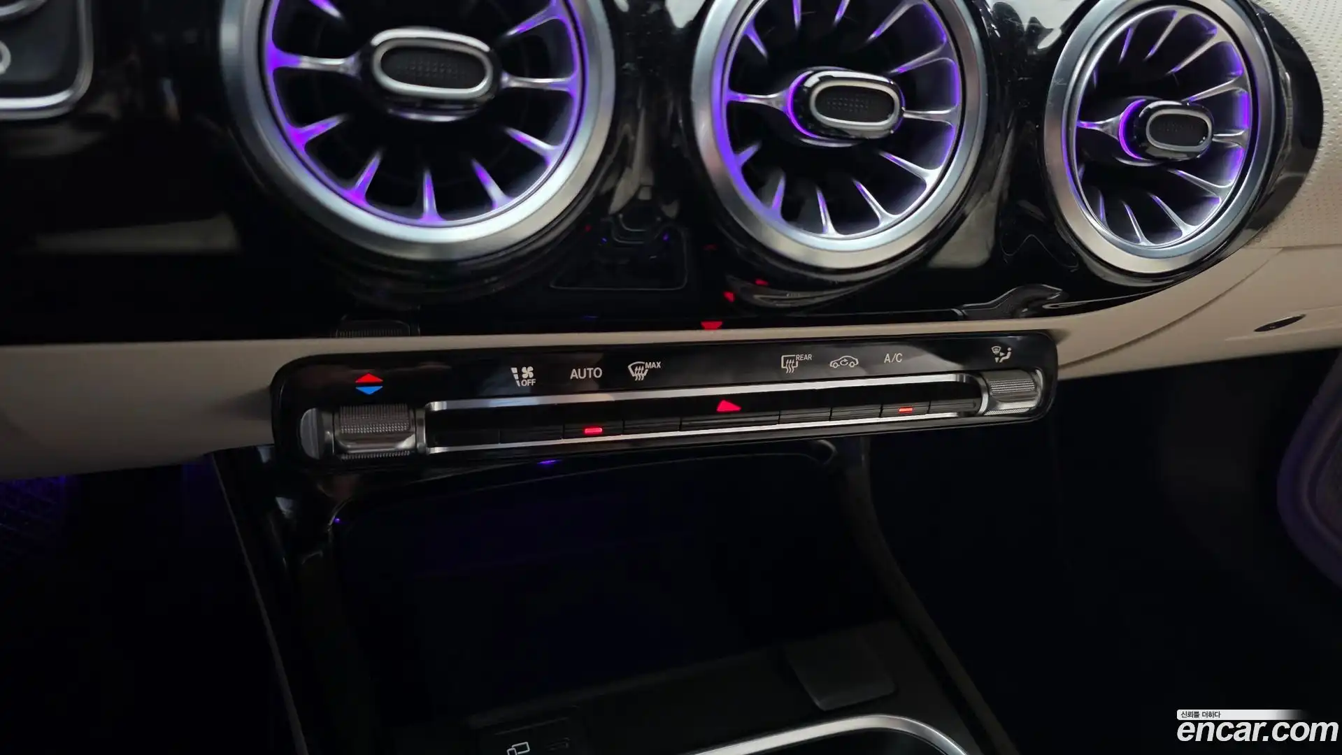 A-Class Mercedes-Benz 2022.9-OPTION-021