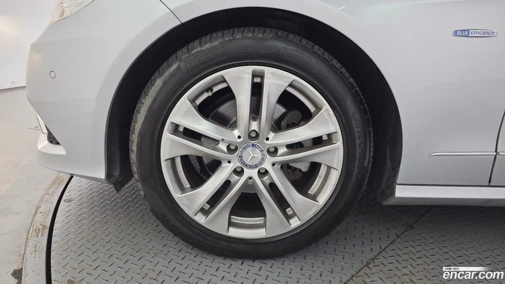 E-Class Mercedes-Benz 2010.5-OUTER-005