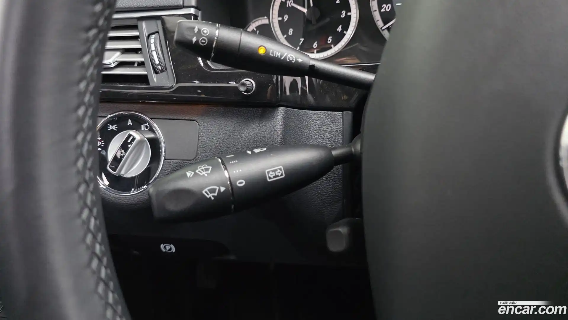 E-Class Mercedes-Benz 2010.5-OPTION-022
