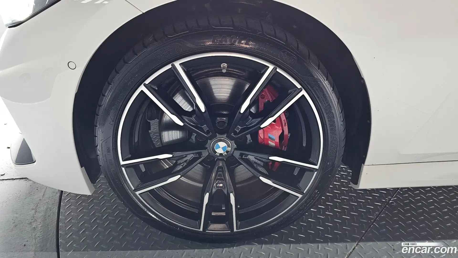 3-Series BMW 2024.5-OUTER-005