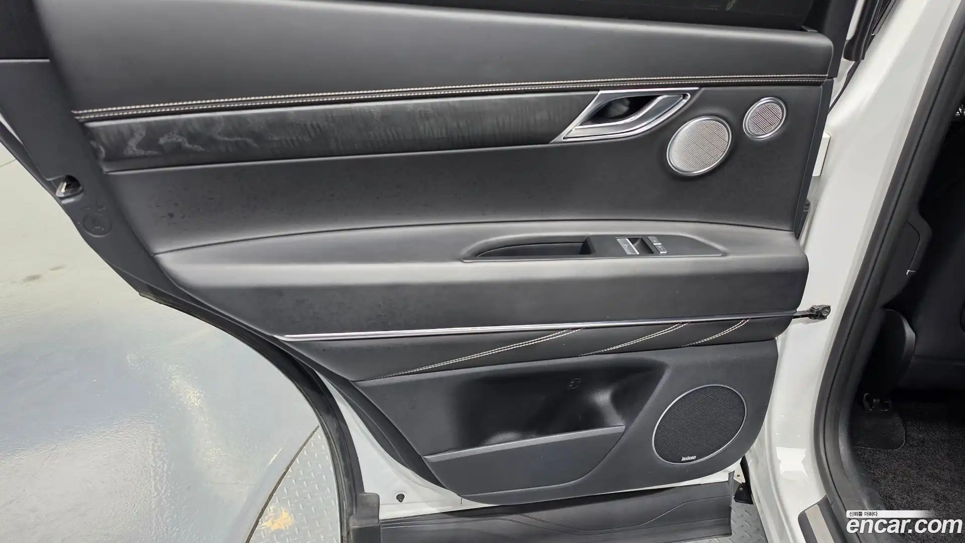 GV80 Genesis 2022.4-INNER-035