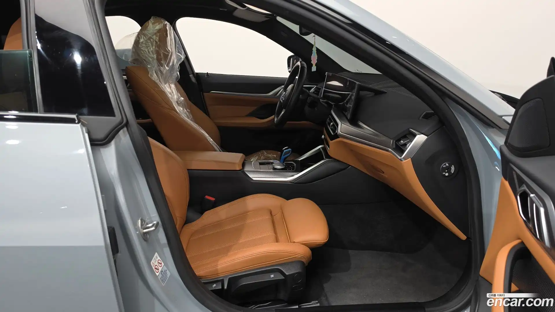 i4 BMW 2022.3-INNER-036