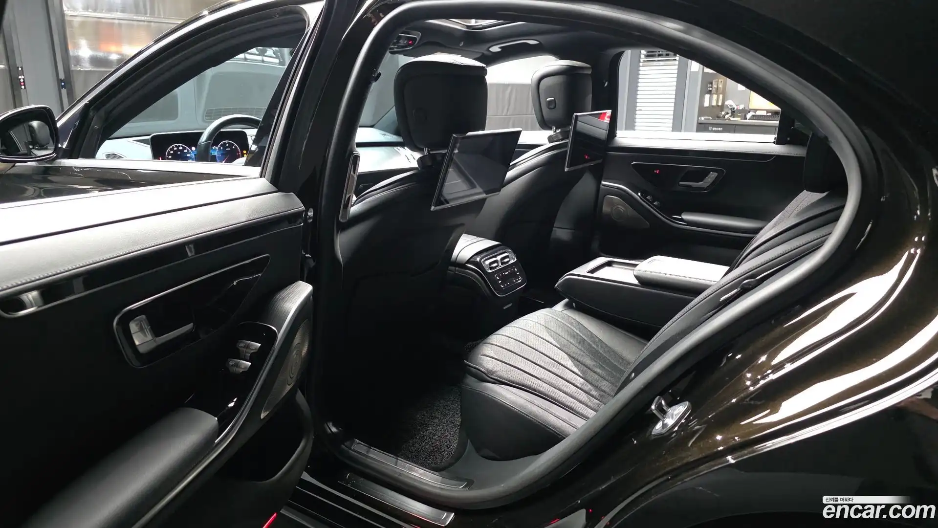S-Class Mercedes-Benz 2021.4-INNER-036