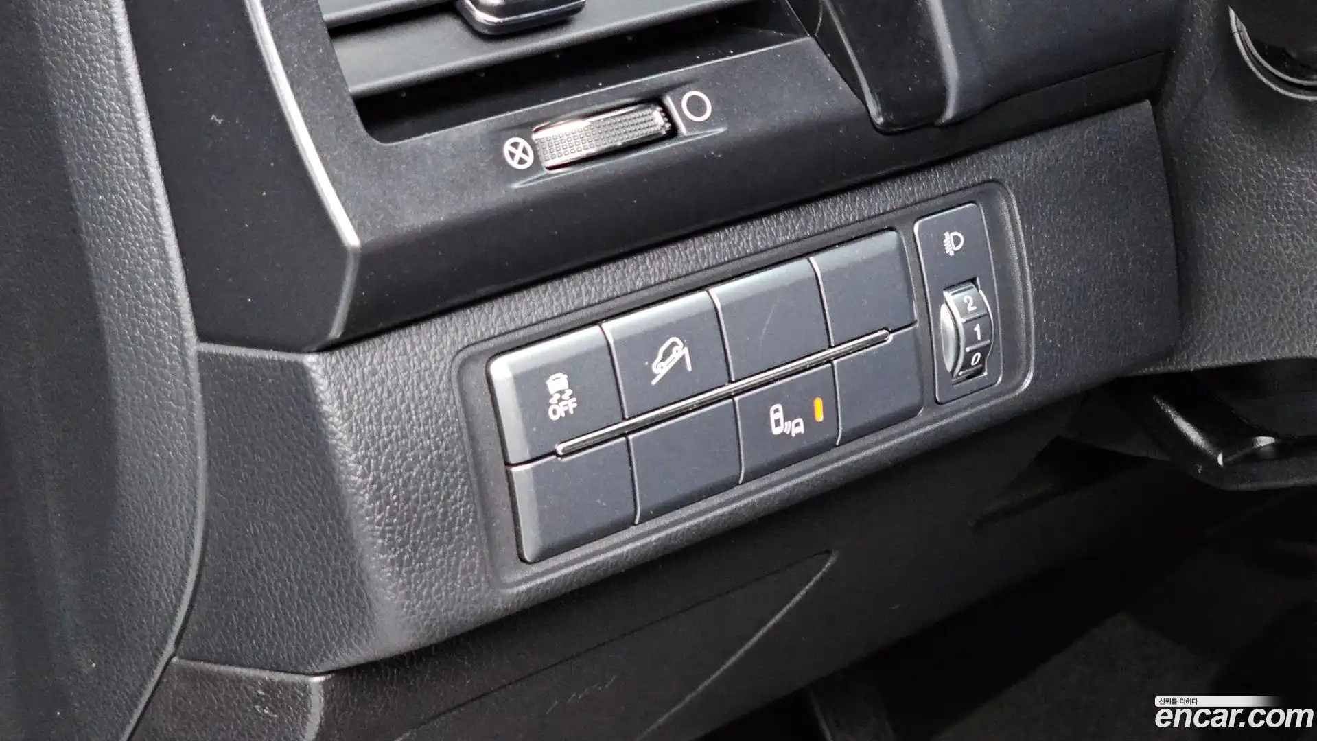 Rexton KG Mobility 2020.6-OPTION-024