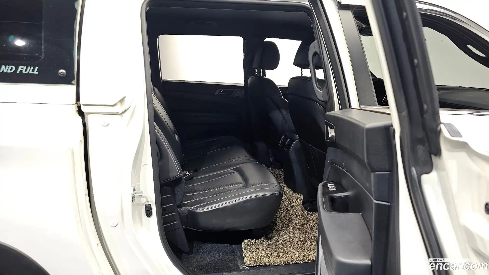 Rexton KG Mobility 2022.5-OPTION-015