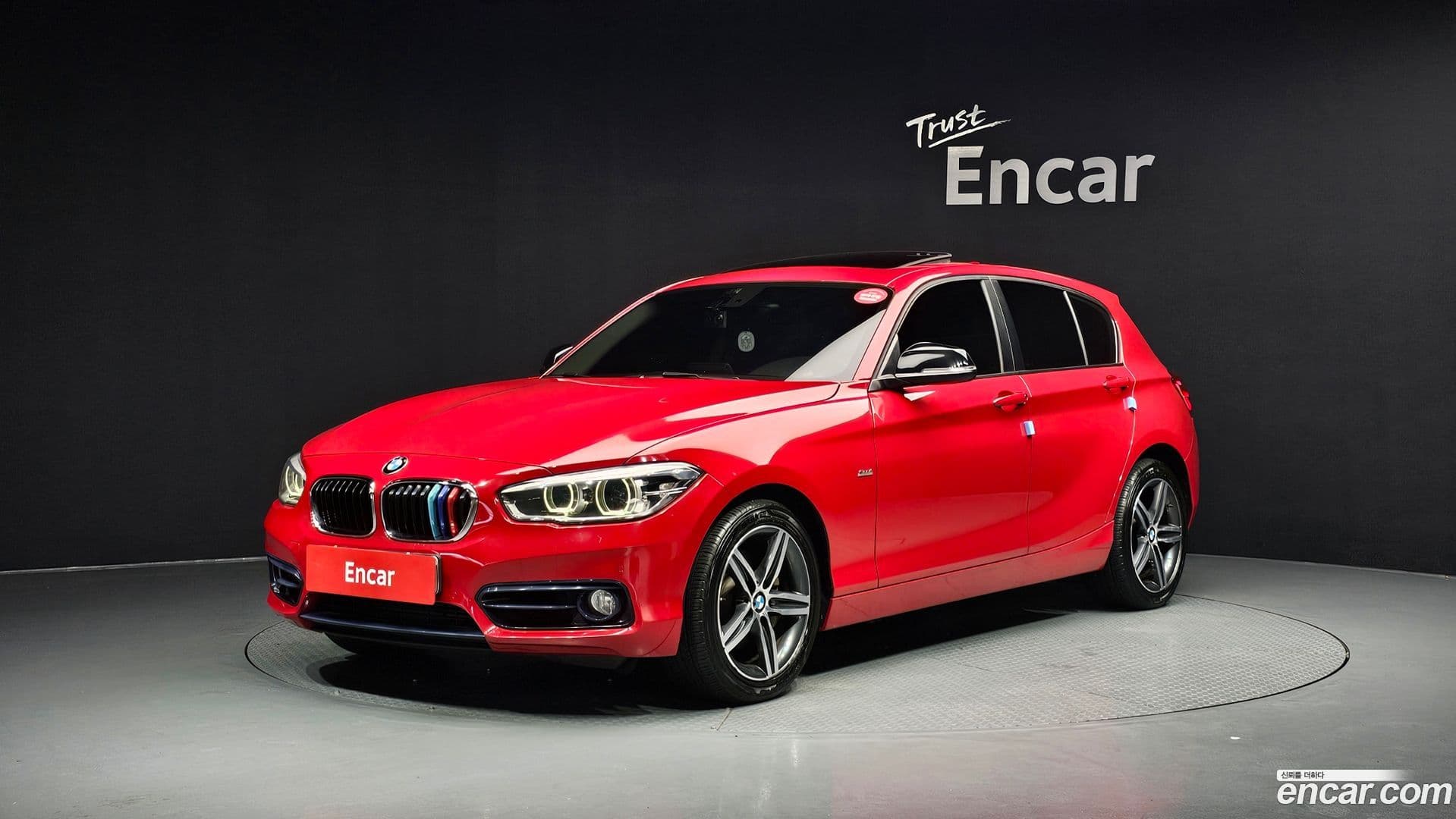 Main__Slider__Photo:1-Series BMW 2016.8-0