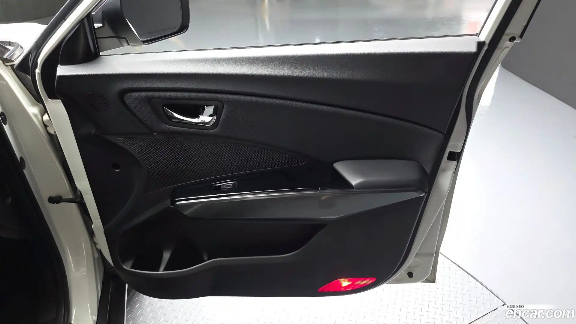 TIBOLI KG Mobility 2021.4-INNER-034