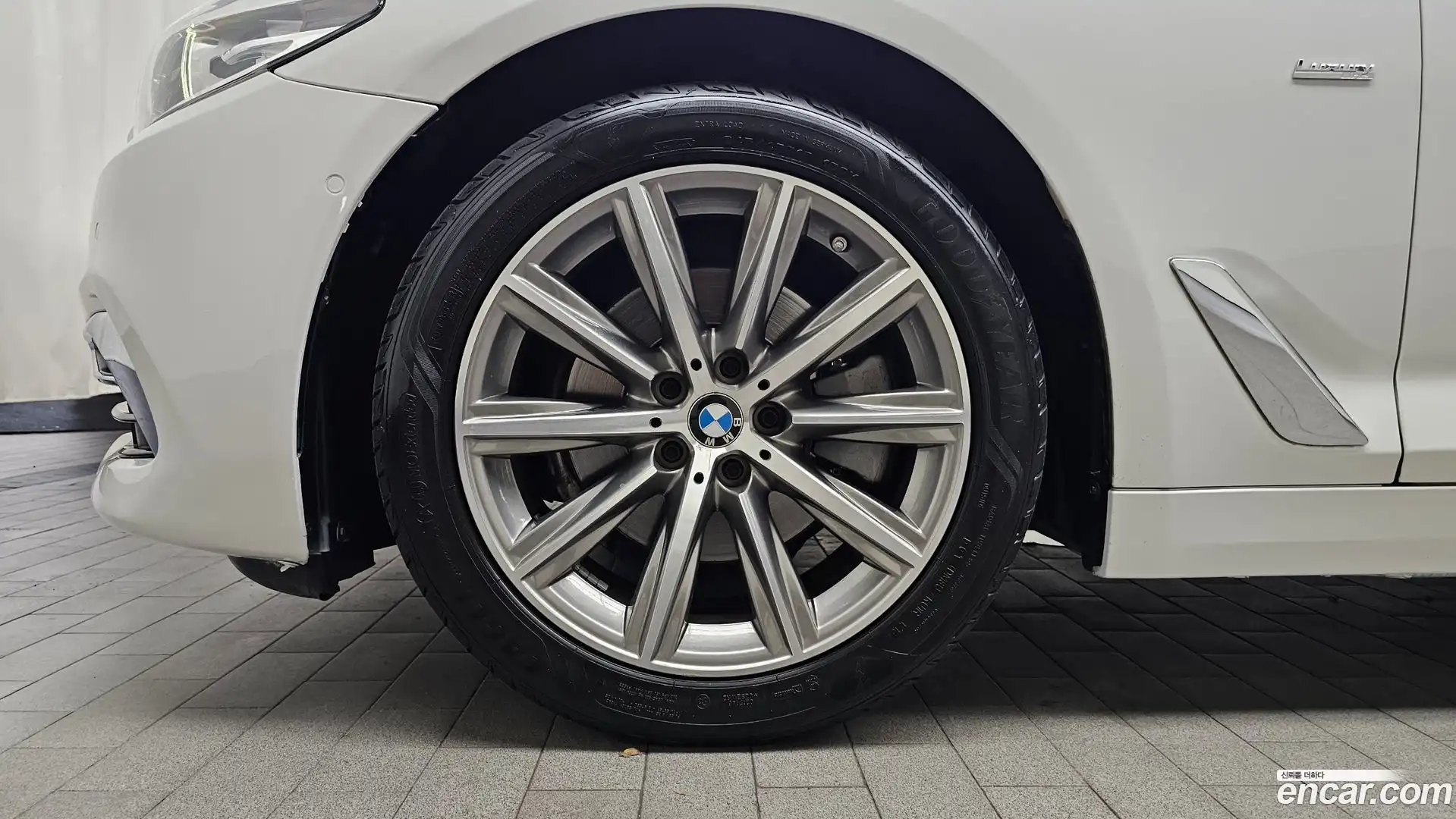 5-Series BMW 2018.11-OUTER-005