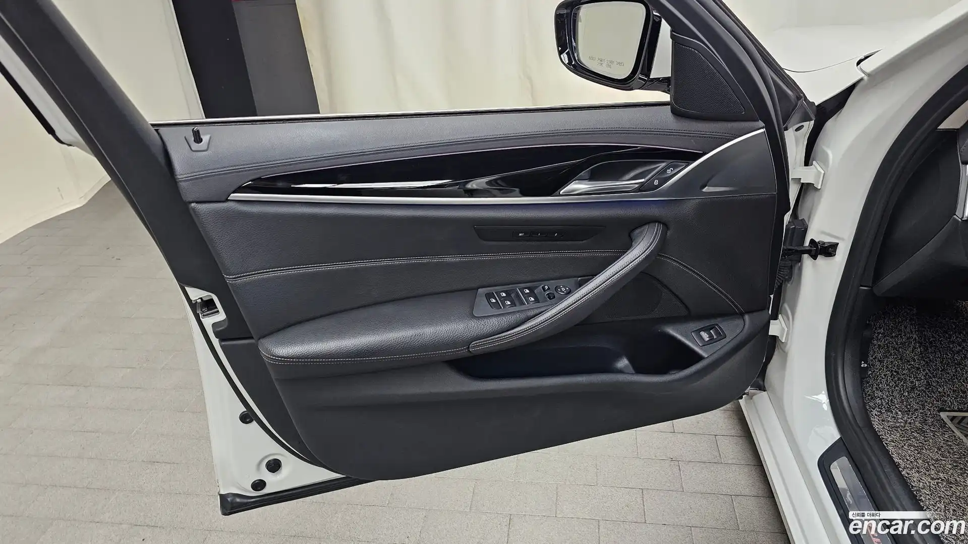 5-Series BMW 2018.11-INNER-034
