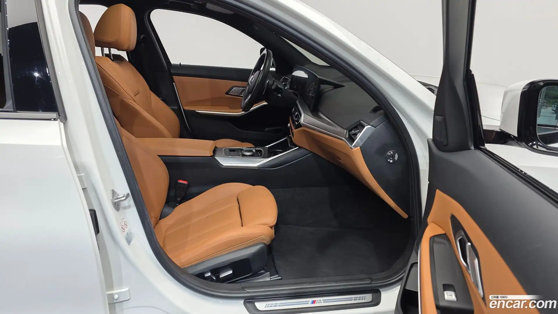 3-Series BMW 2023.4-OPTION-015