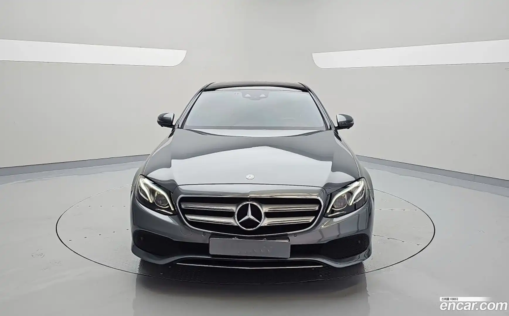 E-Class Mercedes-Benz 2017.3-OUTER-001
