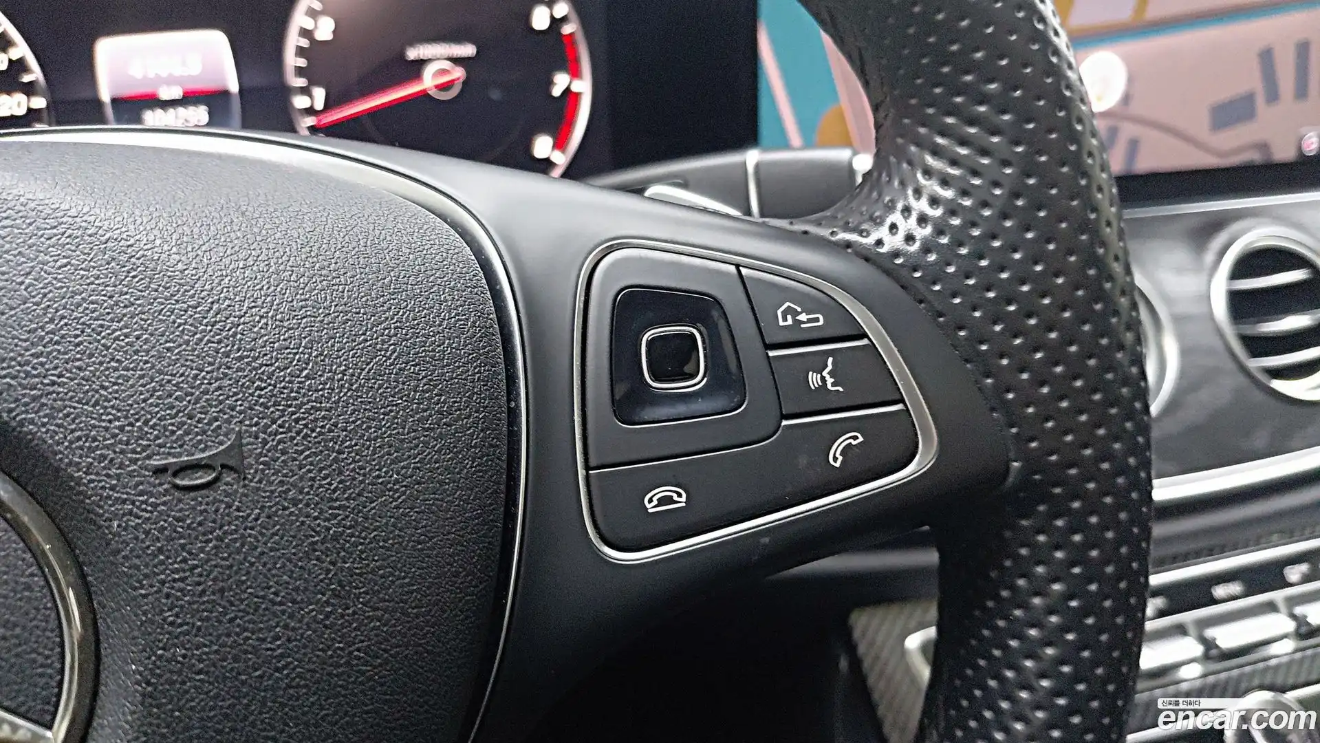 E-Class Mercedes-Benz 2017.3-OPTION-015