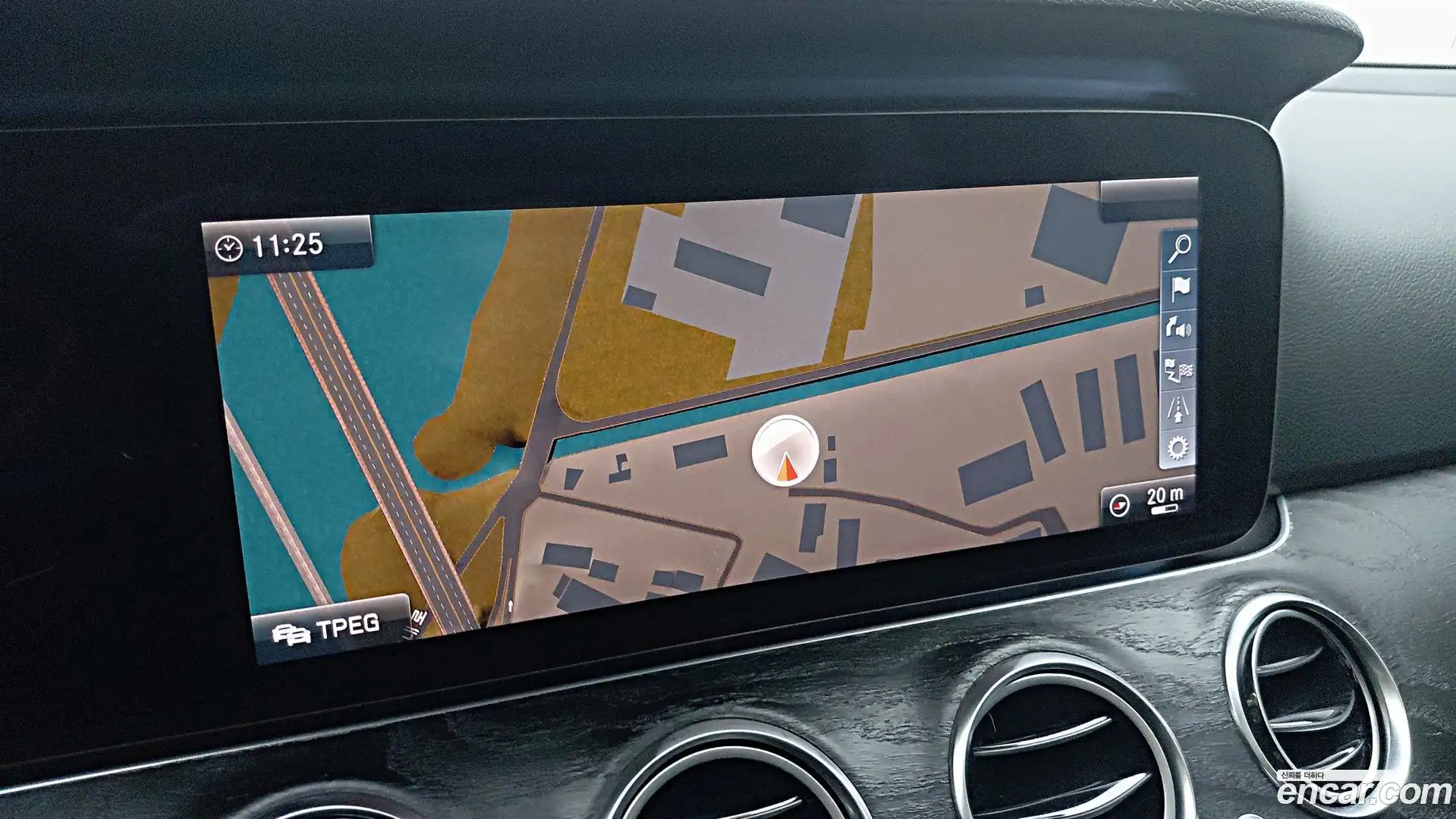 E-Class Mercedes-Benz 2017.3-OPTION-016