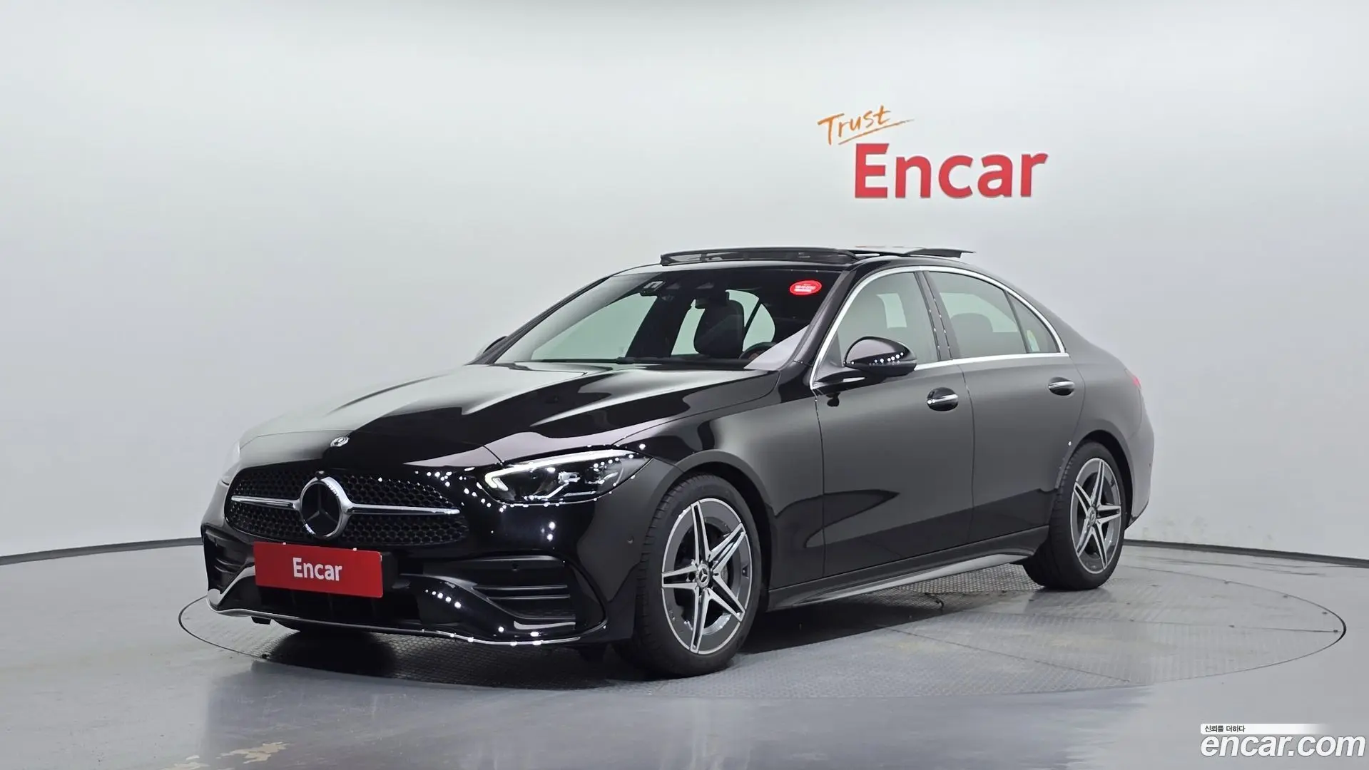 Main__Slider__Photo:C-Class Mercedes-Benz 2025.2-0
