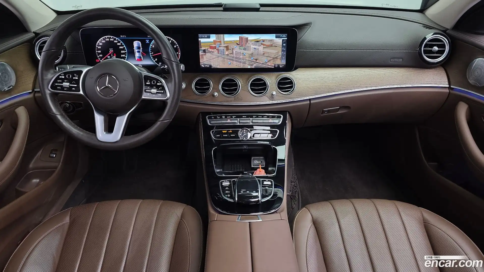 E-Class Mercedes-Benz 2020.2-INNER-007