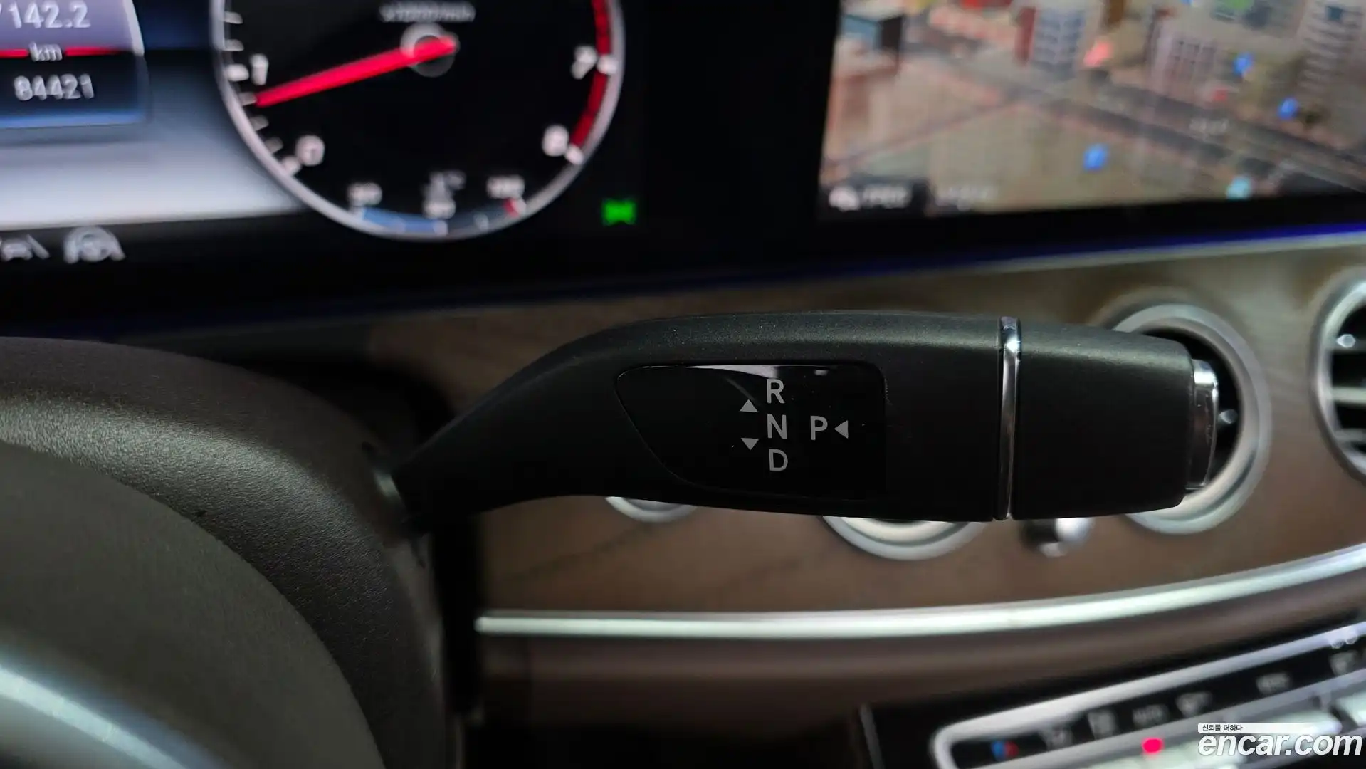 E-Class Mercedes-Benz 2020.2-INNER-009