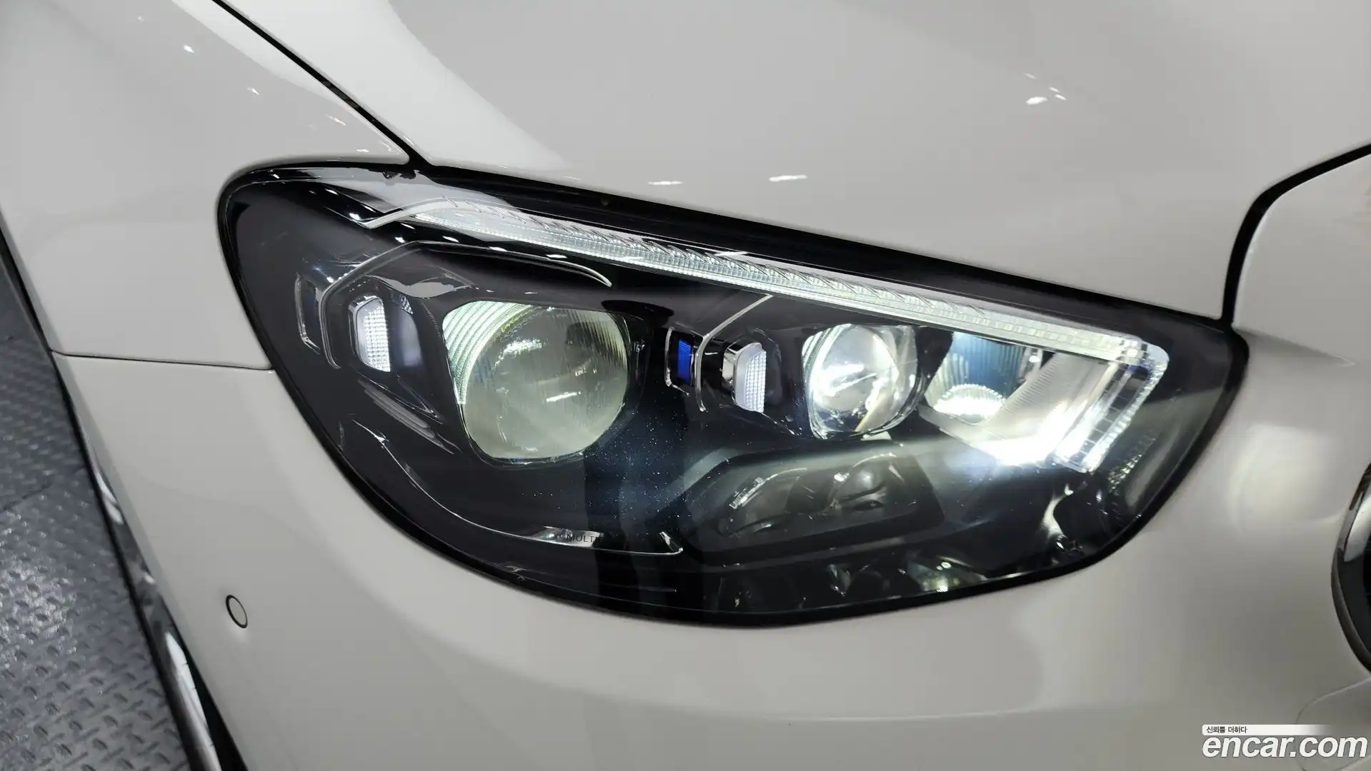 E-Class Mercedes-Benz 2023.7-OUTER-032