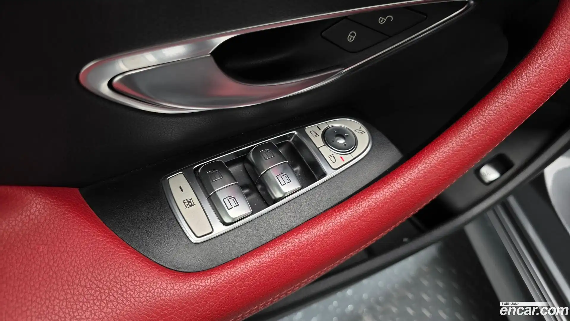 E-Class Mercedes-Benz 2018.5-OPTION-040