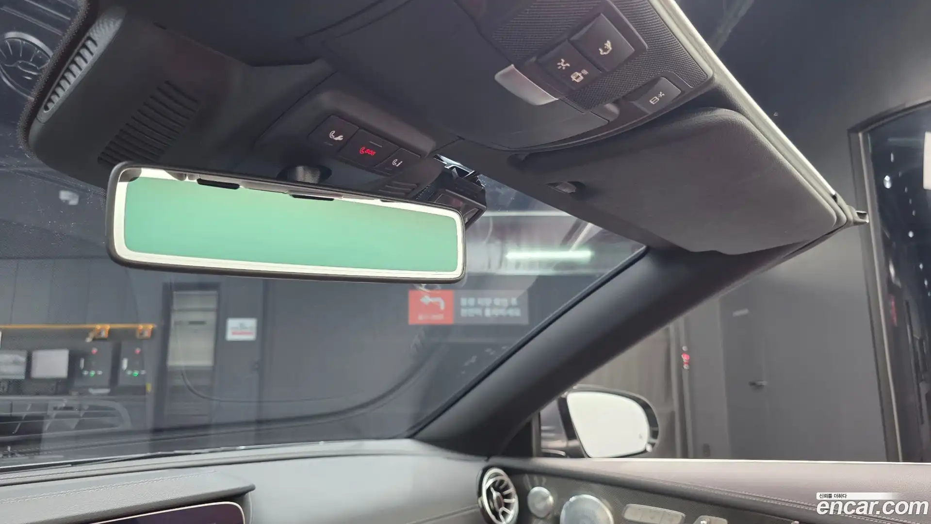 E-Class Mercedes-Benz 2018.5-OPTION-043